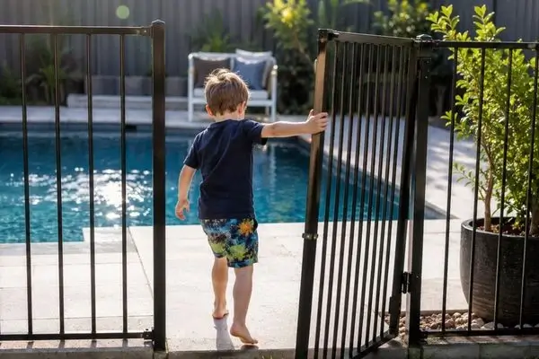 council-compliant pool fencing Lismore NSW